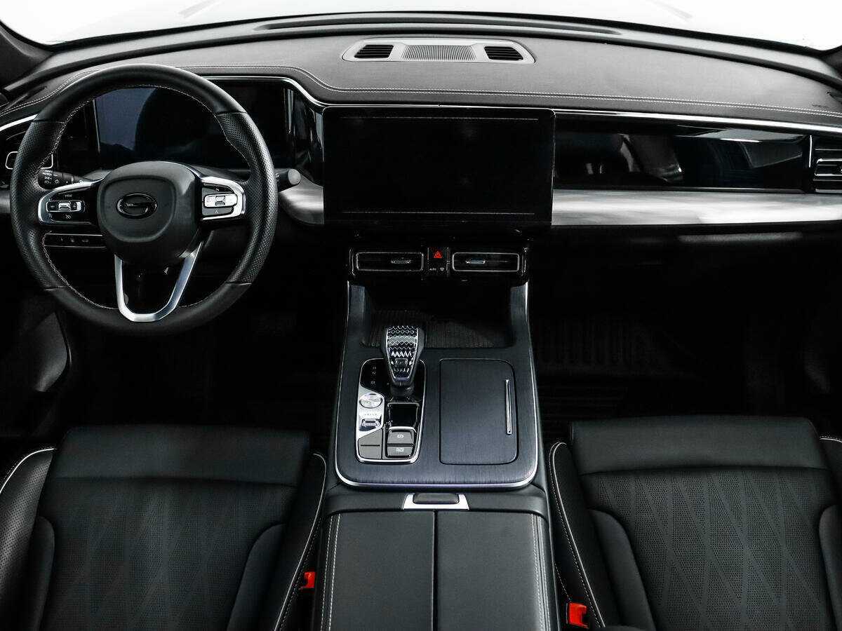 GAC GS8 с пробегом — 2023 год. Фото: #13