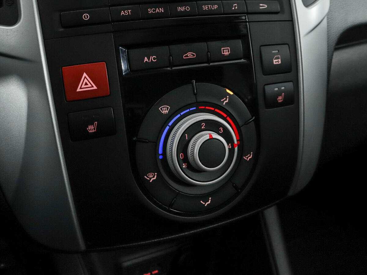 Kia Venga с пробегом — 2013 год. Фото: #11