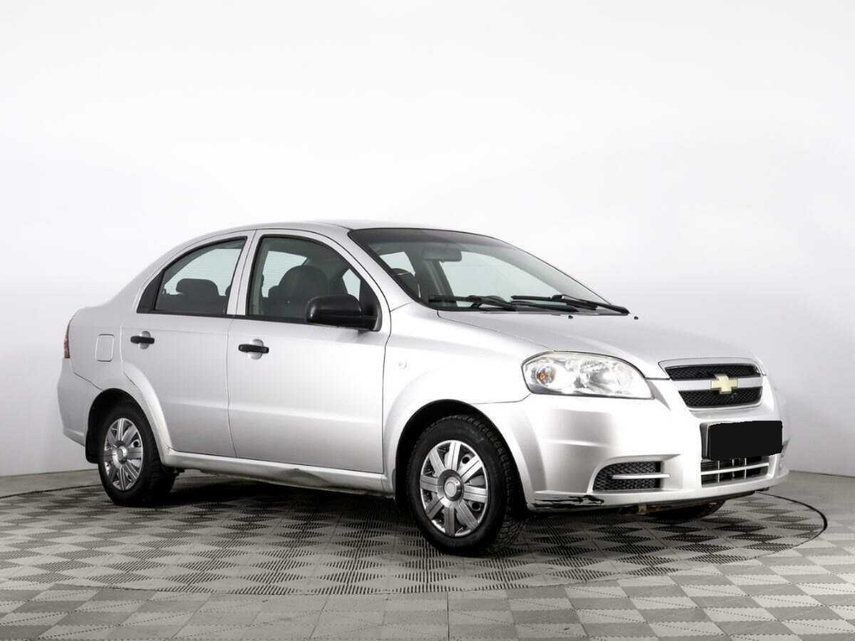 Chevrolet Aveo с пробегом — 2010 год. Фото: #2
