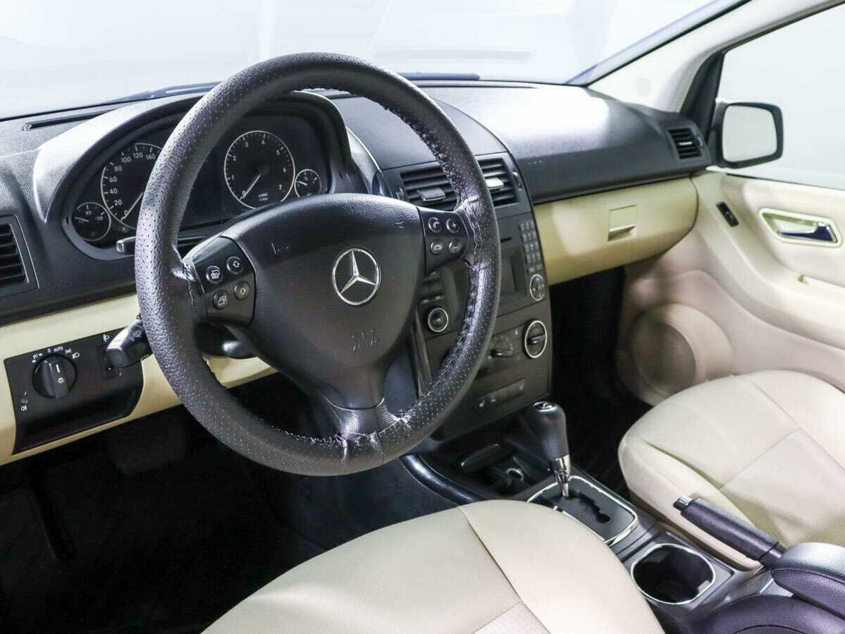 Mercedes-Benz A-Класс с пробегом — 2009 год. Фото: #11