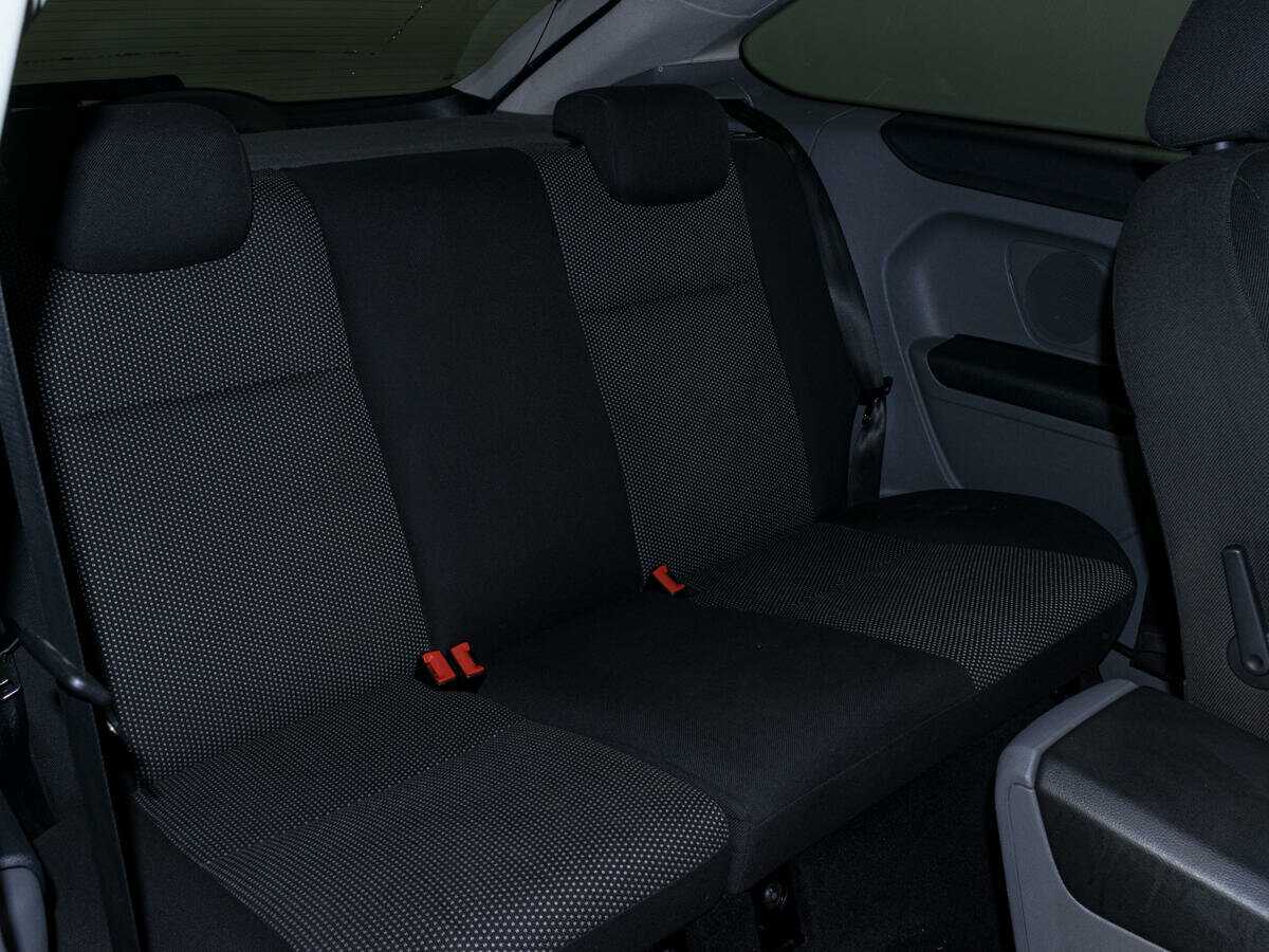 Ford Focus с пробегом — 2010 год. Фото: #10