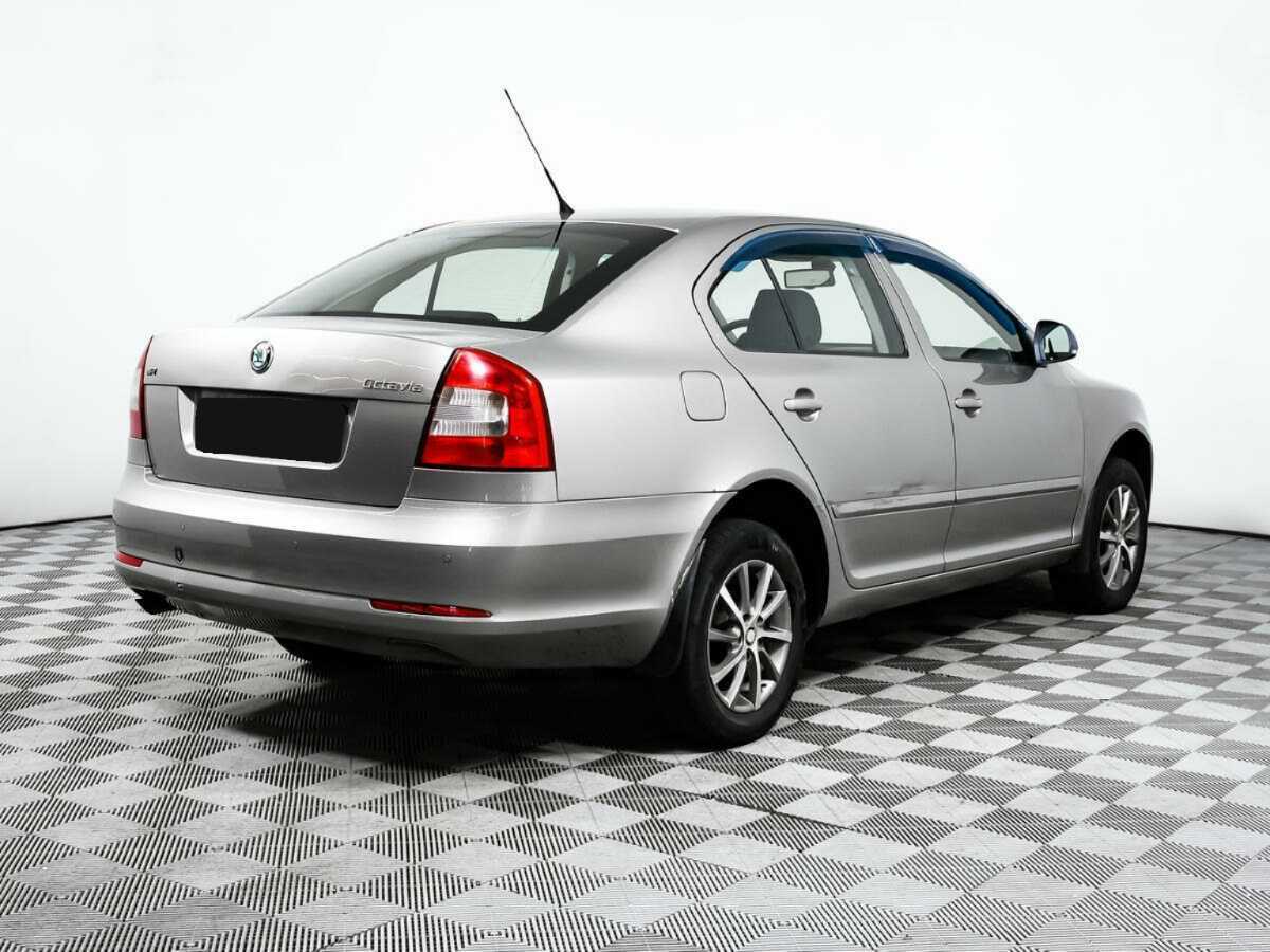 Skoda Octavia с пробегом — 2011 год. Фото: #4