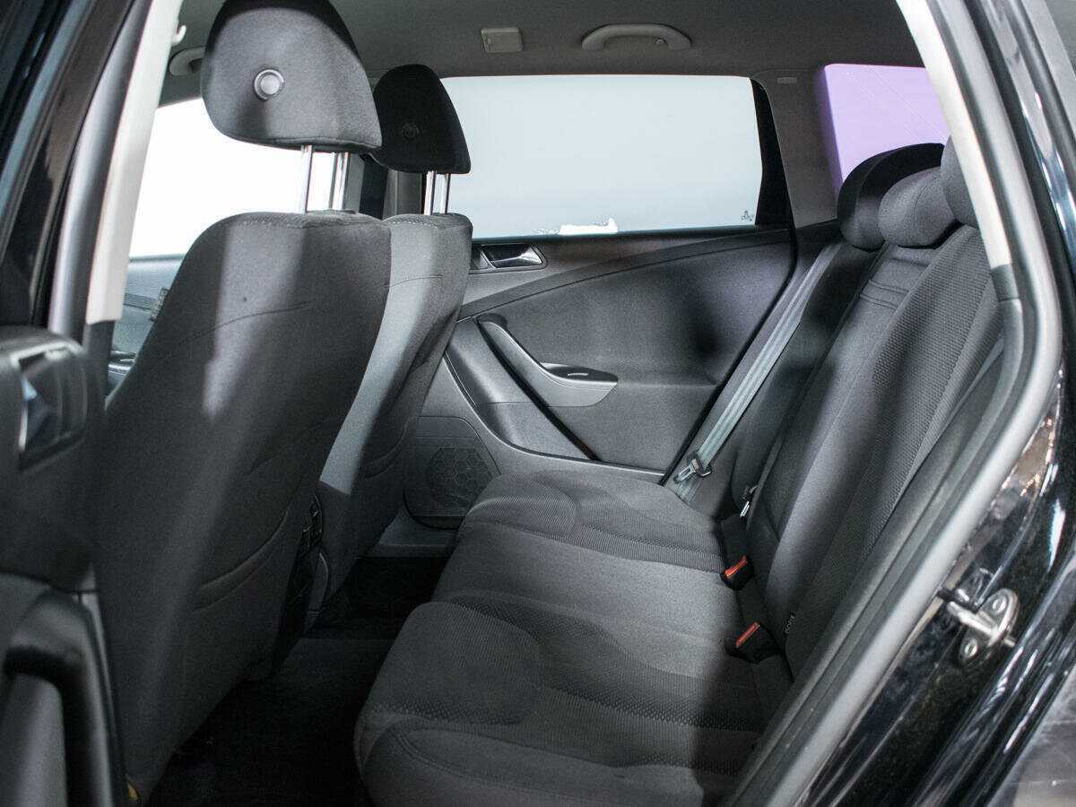 Volkswagen Passat с пробегом — 2008 год. Фото: #9