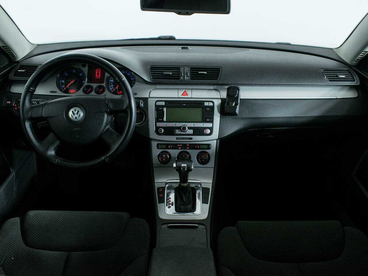 Volkswagen Passat с пробегом — 2008 год. Фото: #11