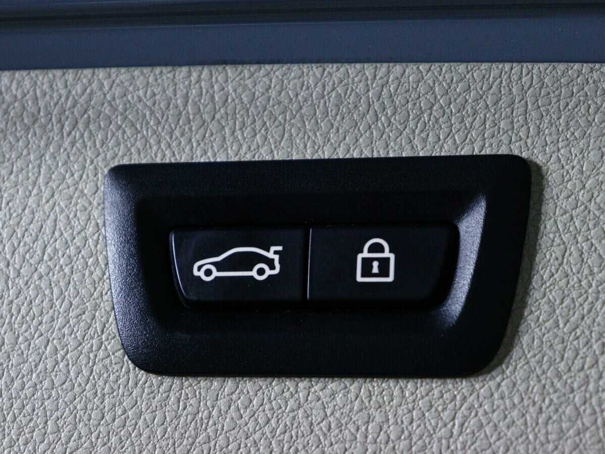 BMW 3 серии с пробегом — 2013 год. Фото: #18