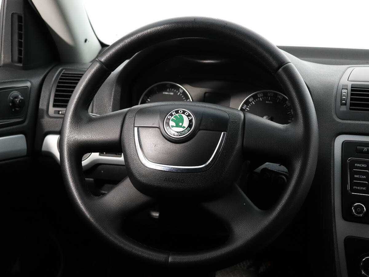 Skoda Octavia с пробегом — 2011 год. Фото: #14