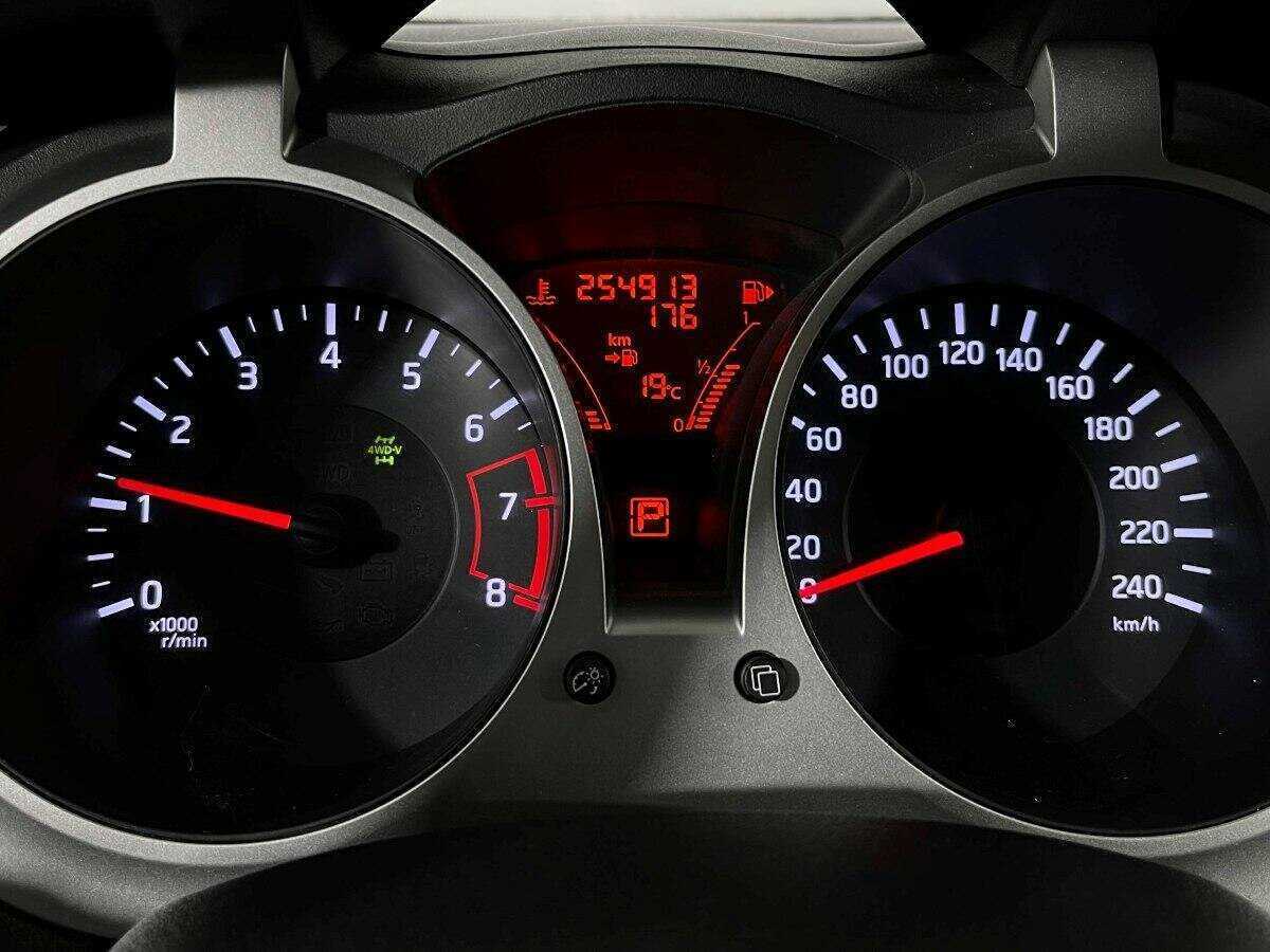 Nissan Juke с пробегом — 2011 год. Фото: #10