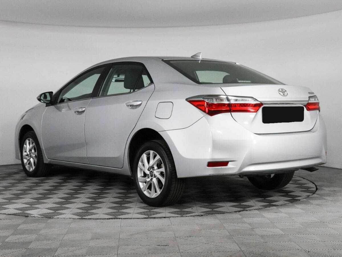 Toyota Corolla с пробегом — 2017 год. Фото: #6