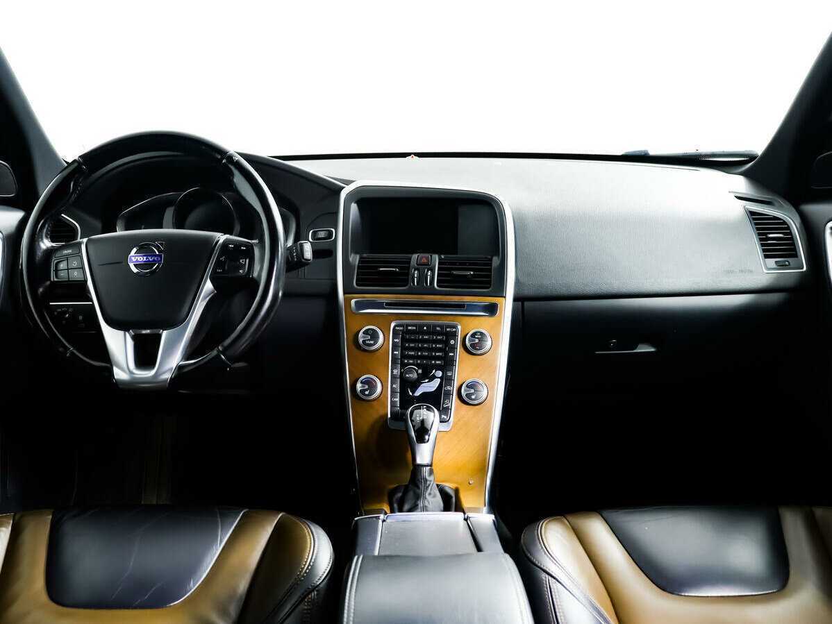 Volvo XC60 с пробегом — 2014 год. Фото: #10