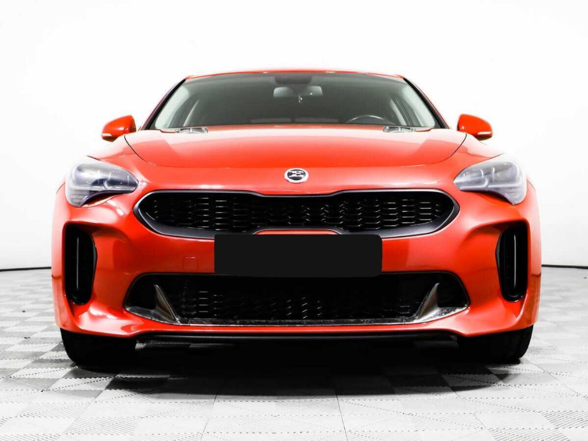 Kia Stinger с пробегом — 2018 год. Фото: #1