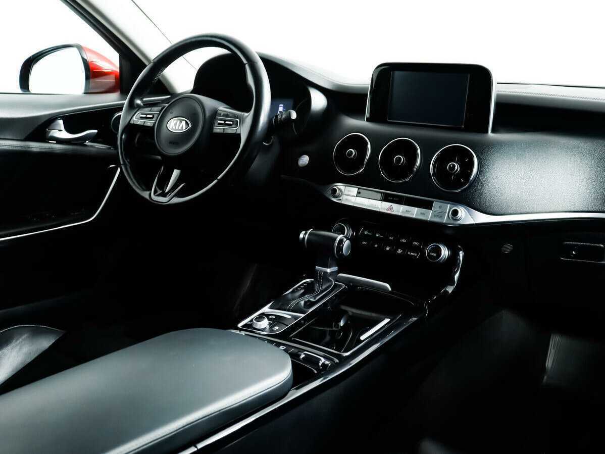 Kia Stinger с пробегом — 2018 год. Фото: #8