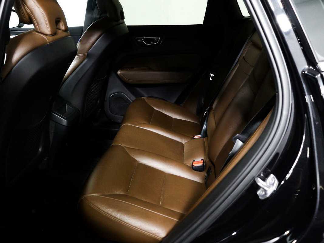 Volvo XC60 с пробегом — 2019 год. Фото: #9