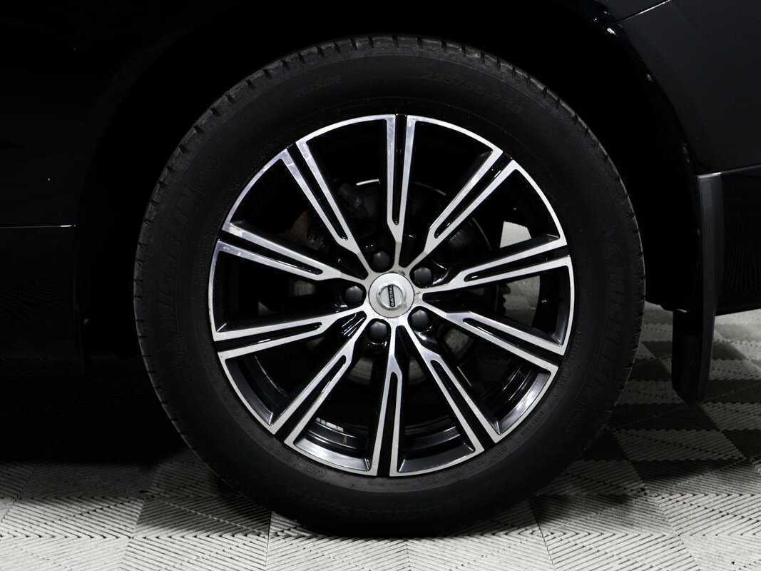 Volvo XC60 с пробегом — 2019 год. Фото: #11