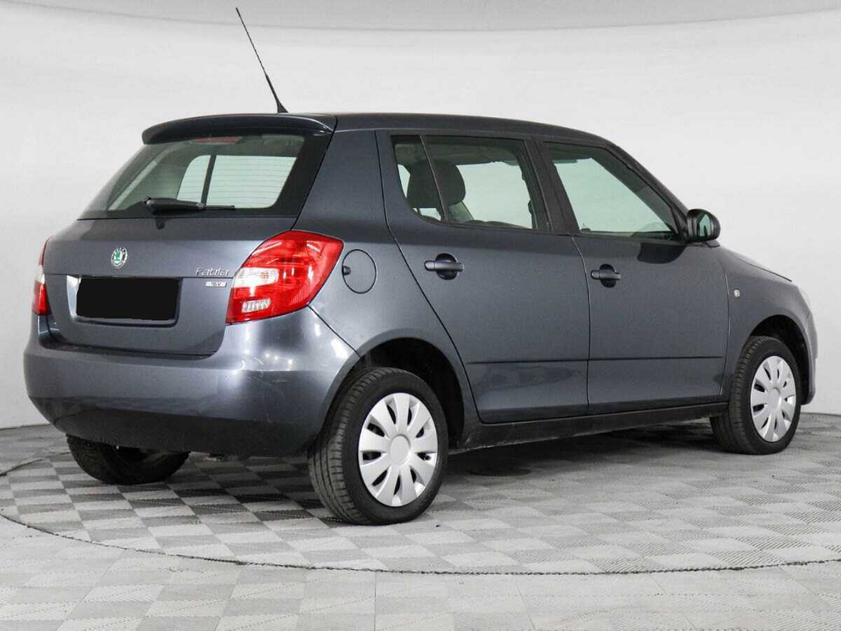 Skoda Fabia с пробегом — 2011 год. Фото: #2