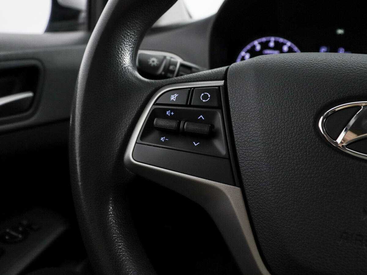 Hyundai Solaris с пробегом — 2019 год. Фото: #14