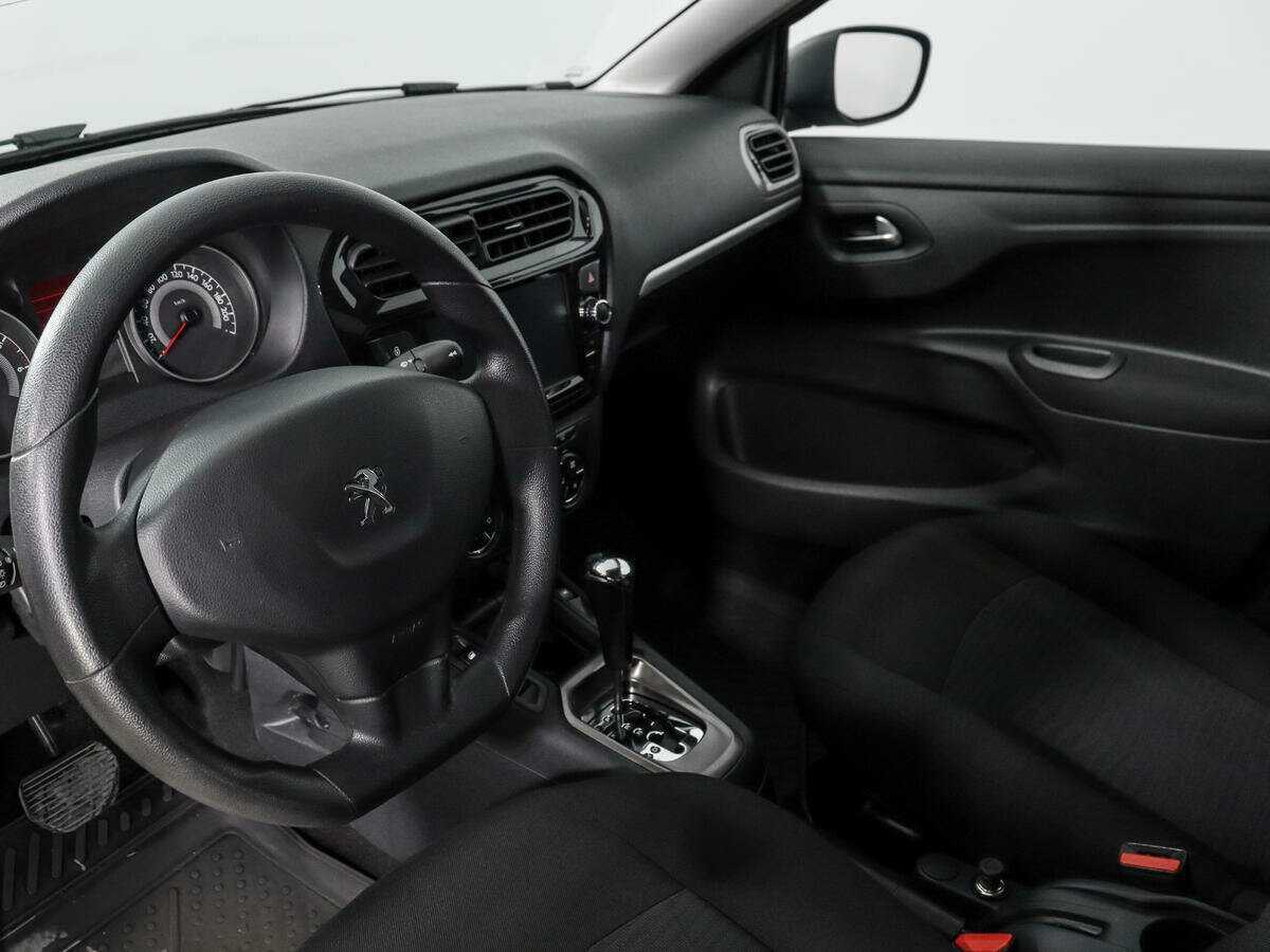 Peugeot 301 с пробегом — 2013 год. Фото: #8