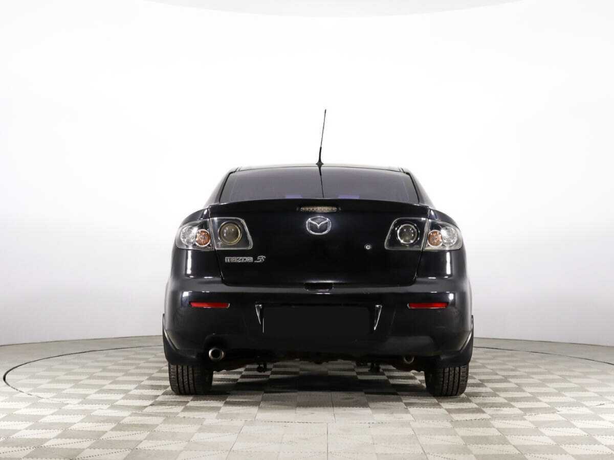 Mazda 3 с пробегом — 2008 год. Фото: #5