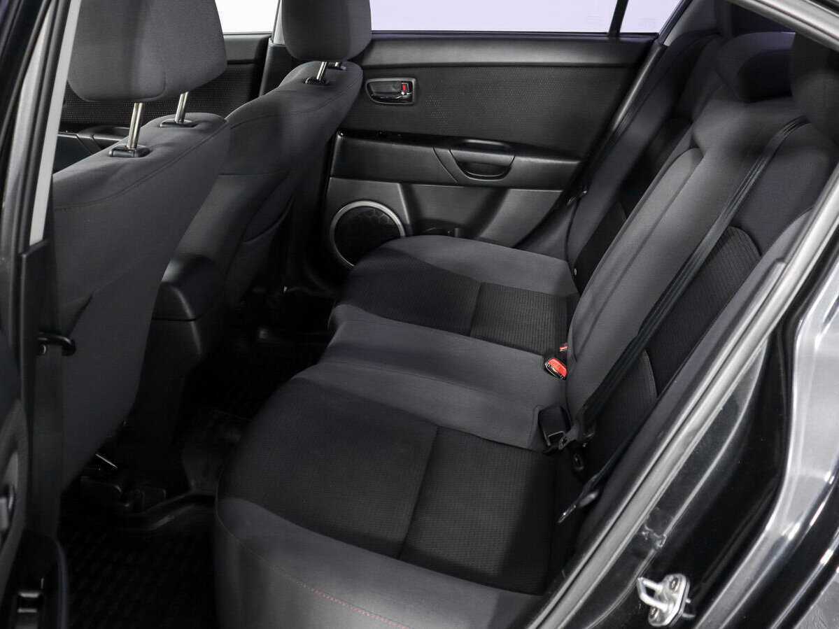 Mazda 3 с пробегом — 2008 год. Фото: #9