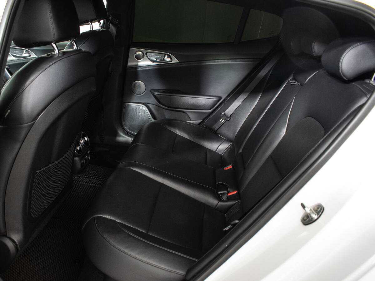 Kia Stinger с пробегом — 2018 год. Фото: #9