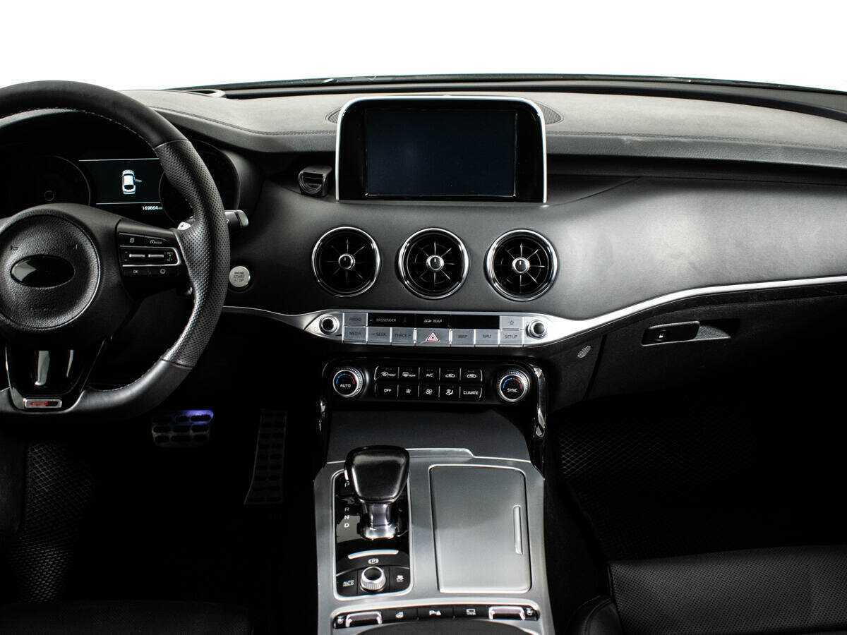 Kia Stinger с пробегом — 2018 год. Фото: #10