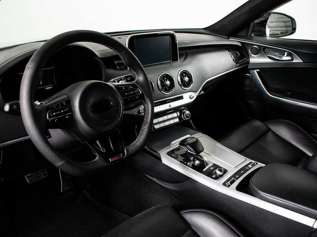 Kia Stinger с пробегом — 2018 год. Фото: #12