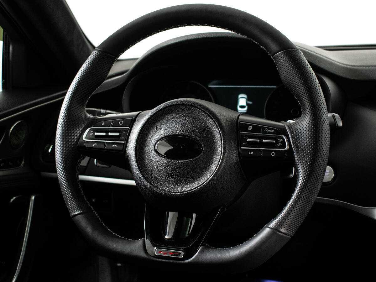 Kia Stinger с пробегом — 2018 год. Фото: #13