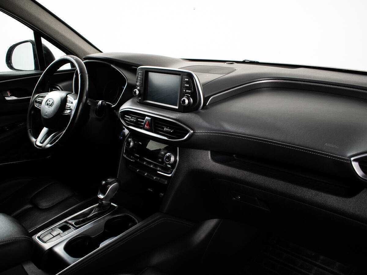 Hyundai Santa Fe с пробегом — 2018 год. Фото: #8