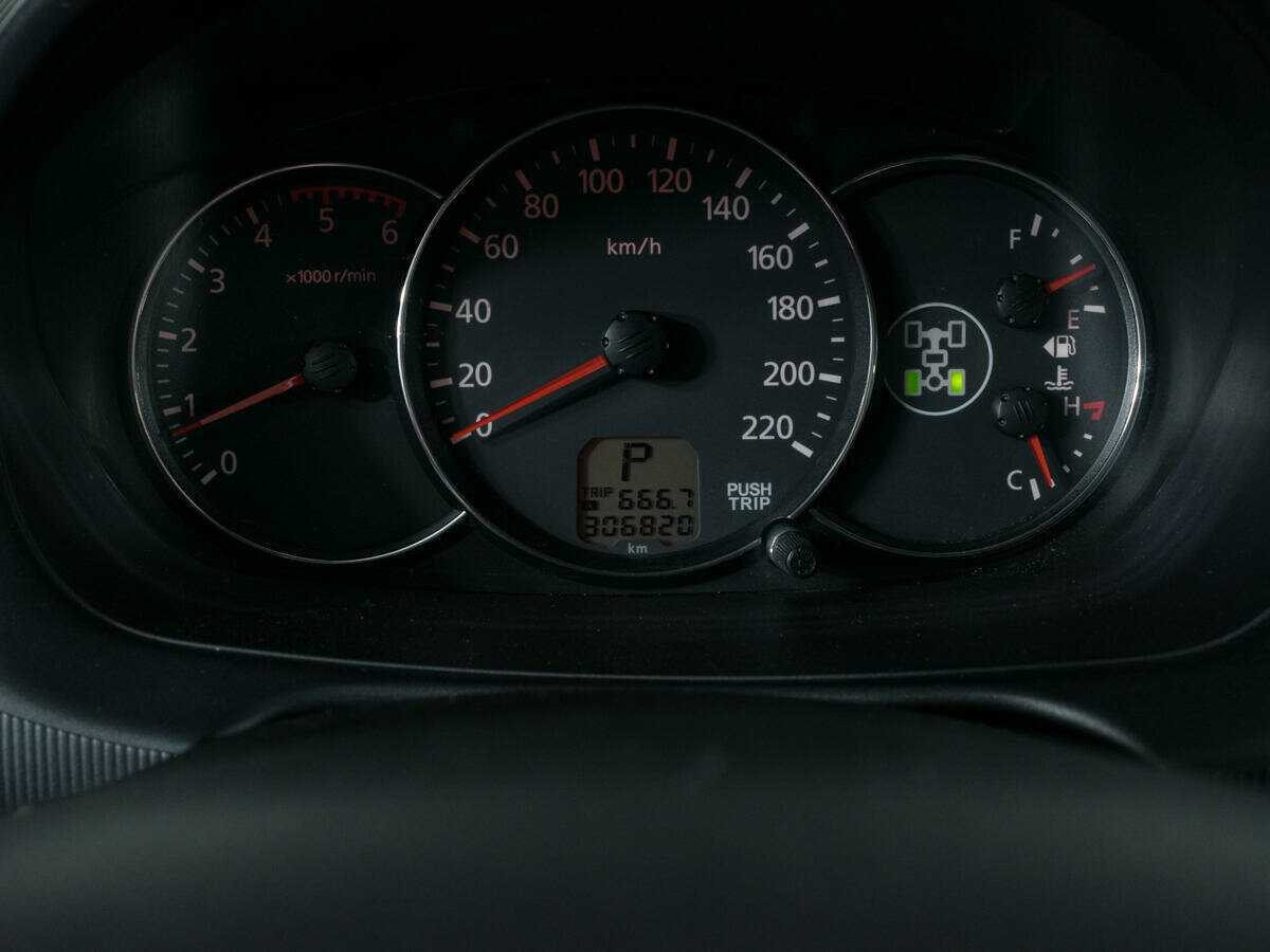 Mitsubishi Pajero Sport с пробегом — 2013 год. Фото: #13