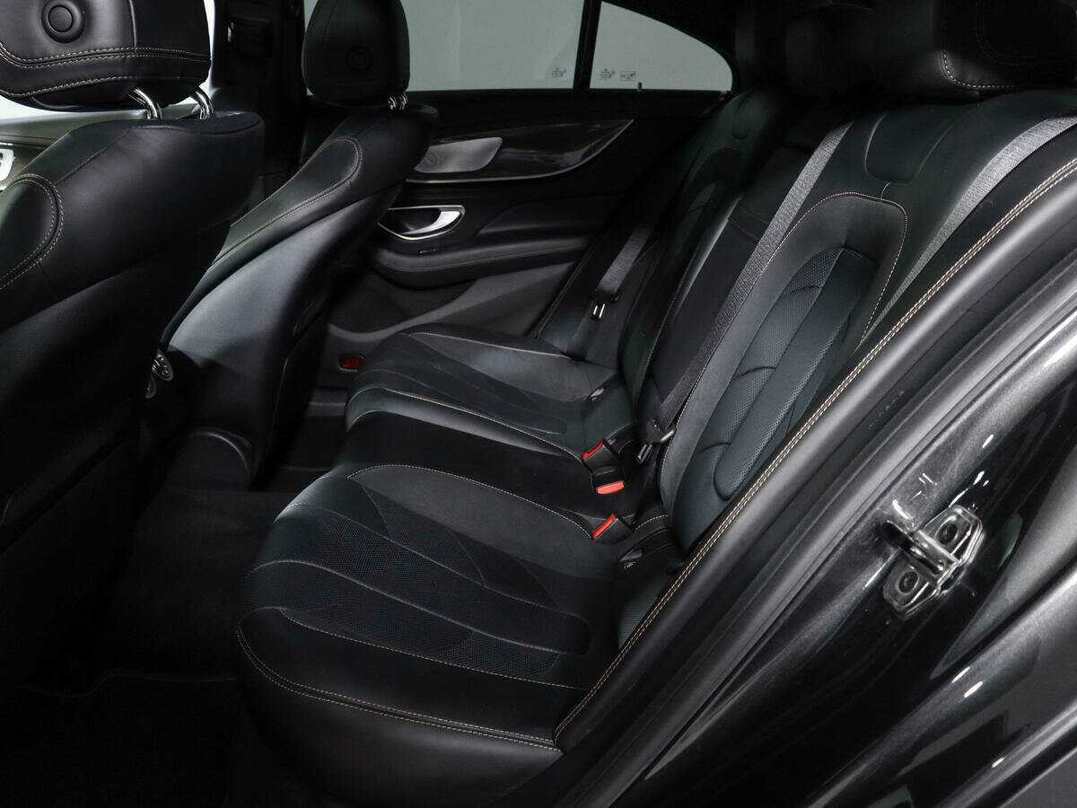 Mercedes-Benz CLS AMG с пробегом — 2018 год. Фото: #7