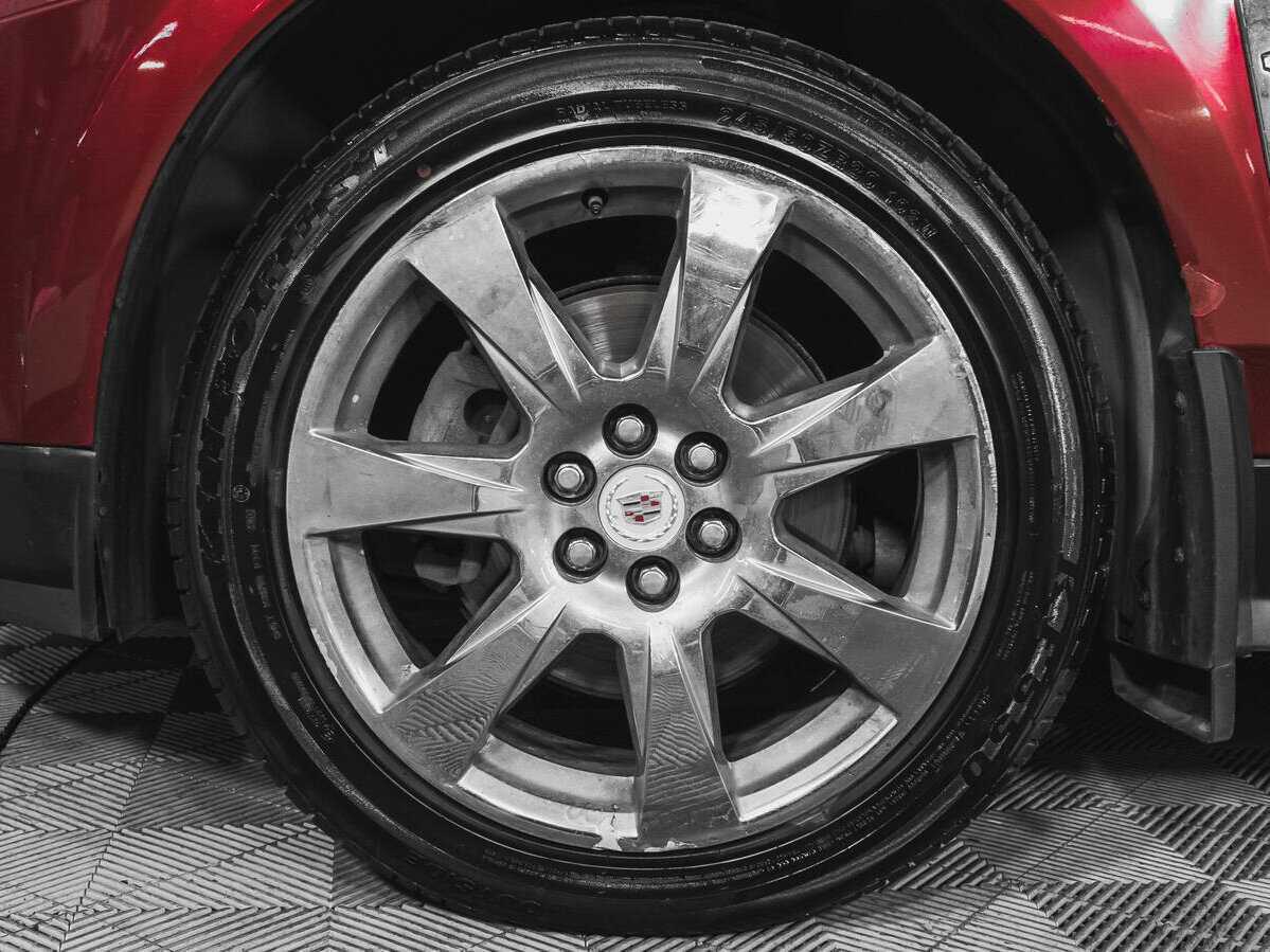 Cadillac SRX с пробегом — 2011 год. Фото: #18