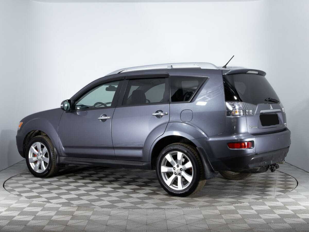 Mitsubishi Outlander с пробегом — 2010 год. Фото: #6