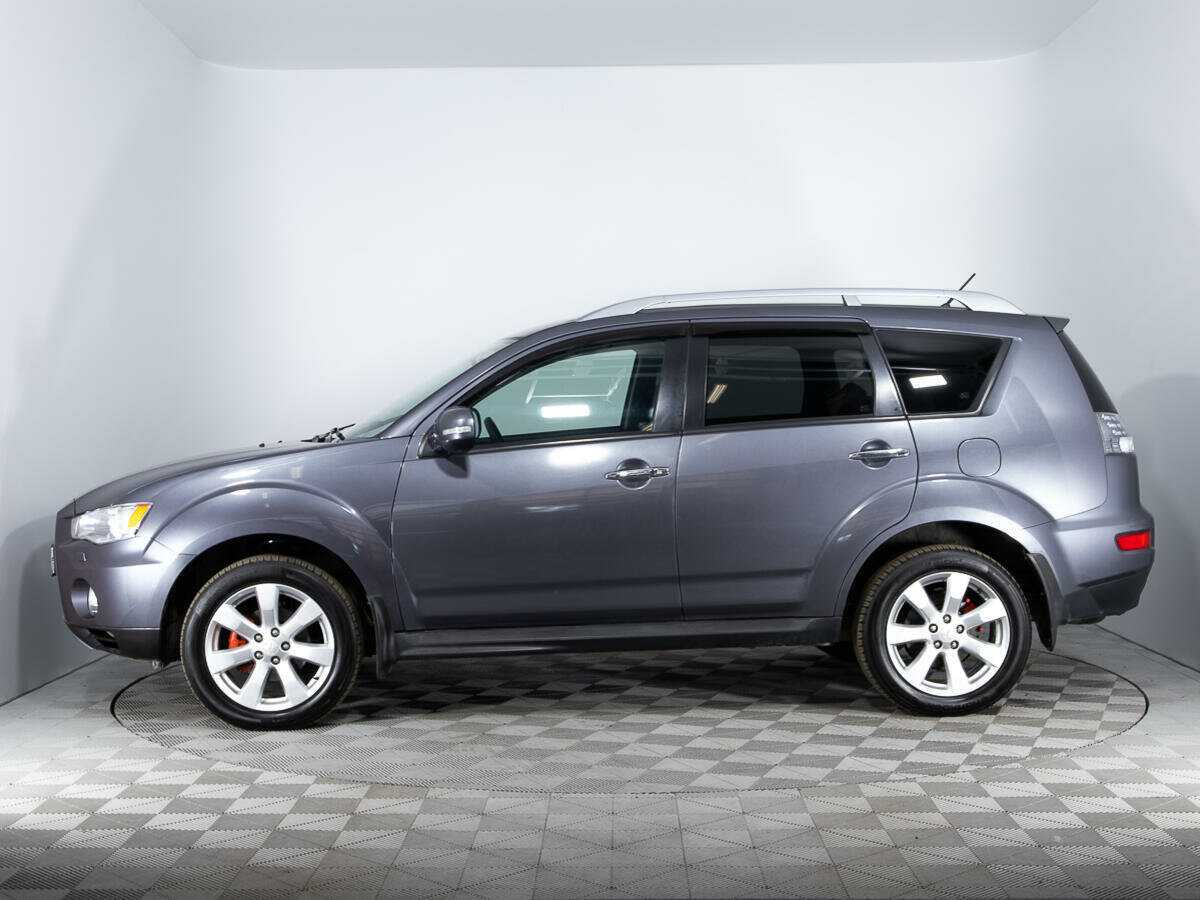Mitsubishi Outlander с пробегом — 2010 год. Фото: #7
