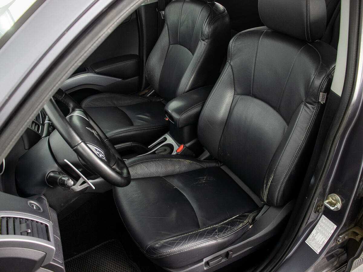 Mitsubishi Outlander с пробегом — 2010 год. Фото: #11