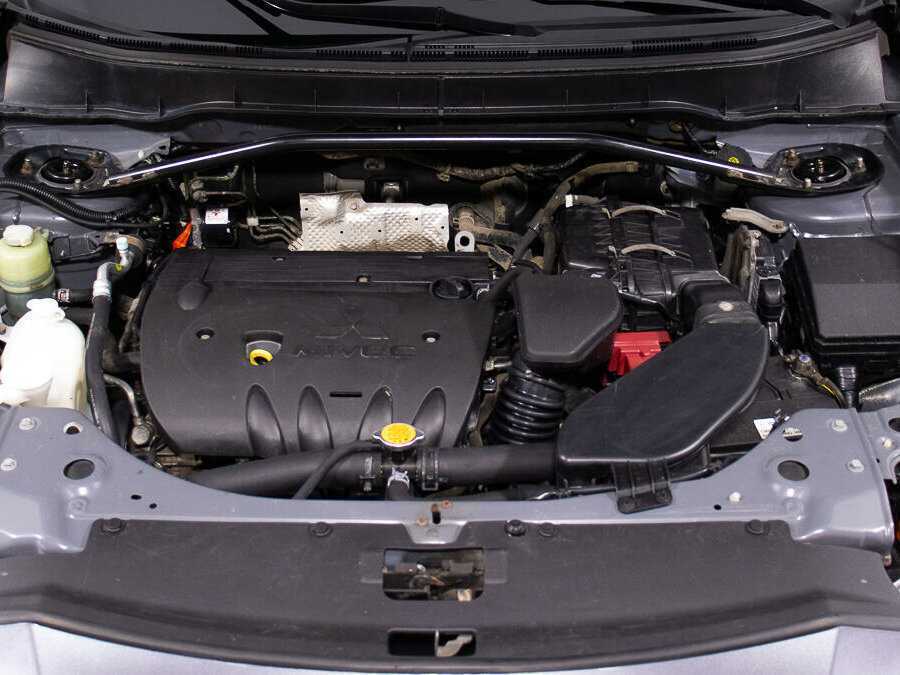 Mitsubishi Outlander с пробегом — 2010 год. Фото: #22