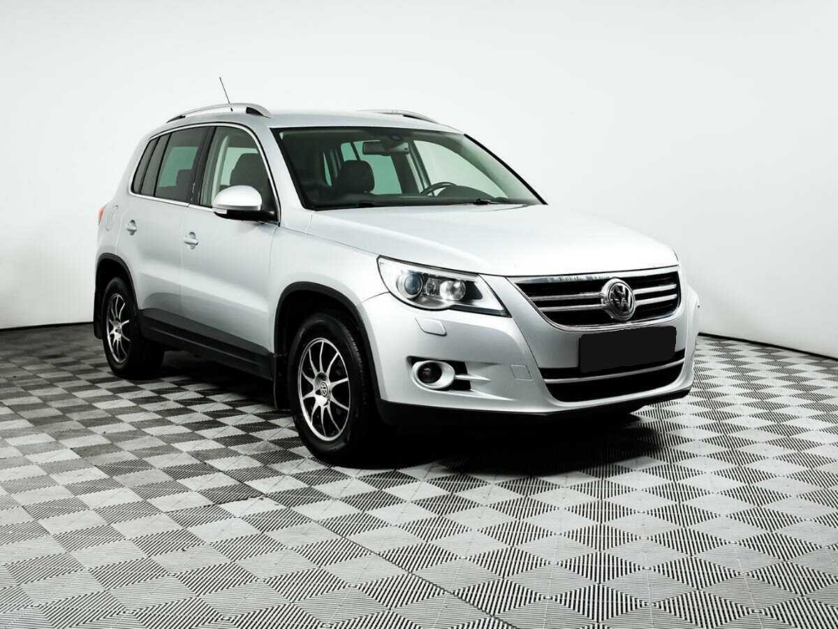 Volkswagen Tiguan с пробегом — 2010 год. Фото: #2