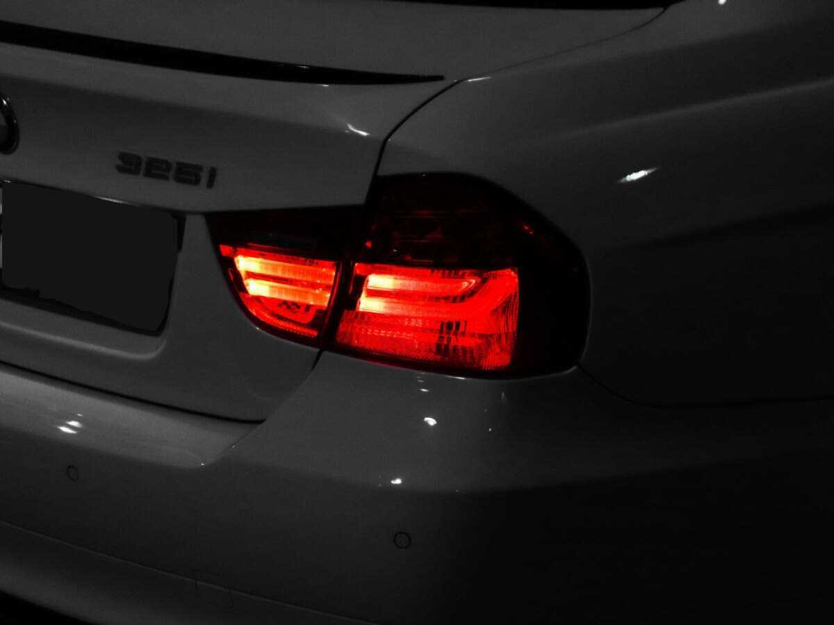 BMW 3 серии с пробегом — 2011 год. Фото: #26