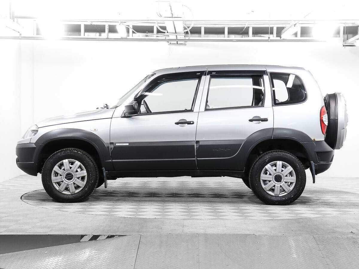 Chevrolet Niva с пробегом — 2011 год. Фото: #7