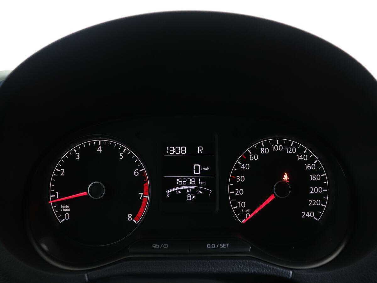 Volkswagen Polo с пробегом — 2017 год. Фото: #10