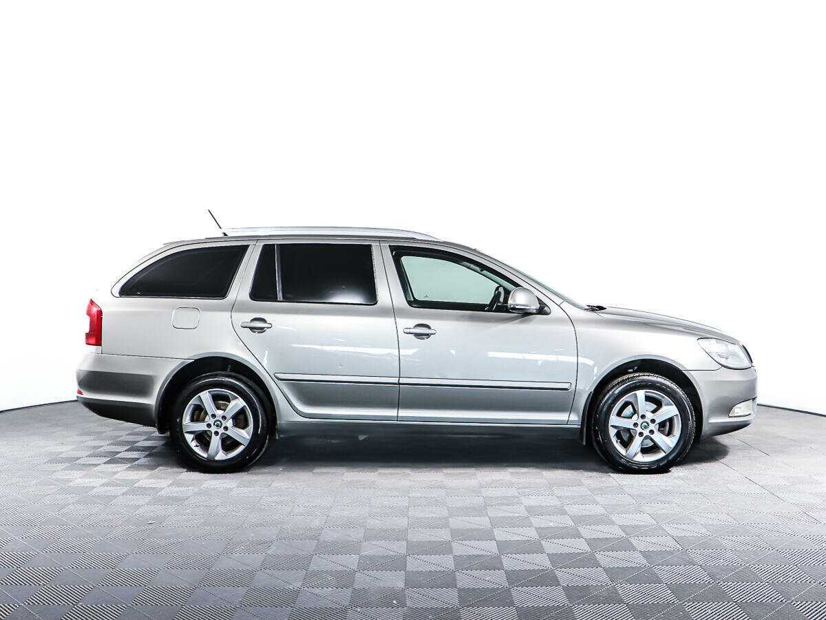 Skoda Octavia с пробегом — 2011 год. Фото: #3