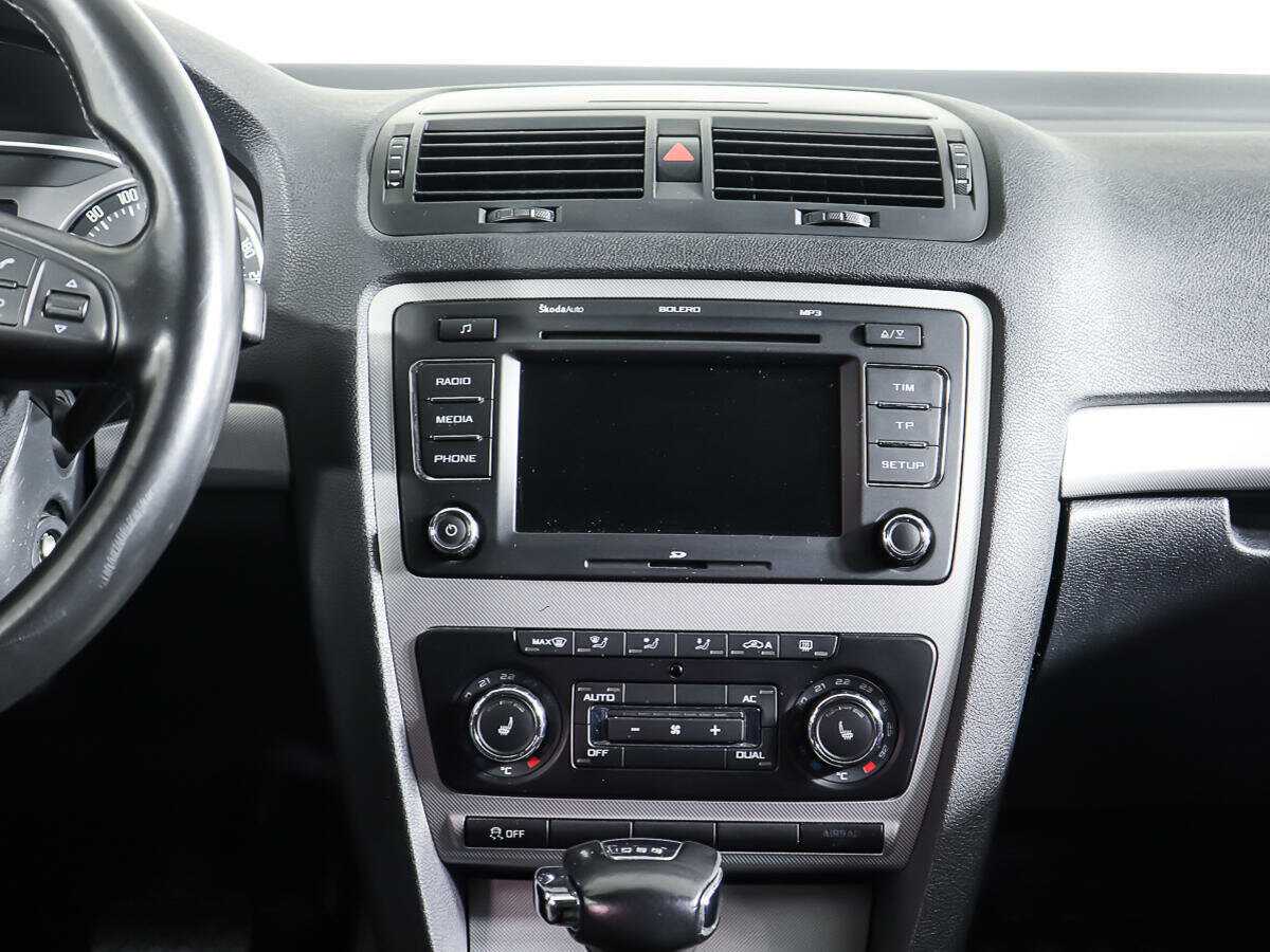 Skoda Octavia с пробегом — 2011 год. Фото: #13