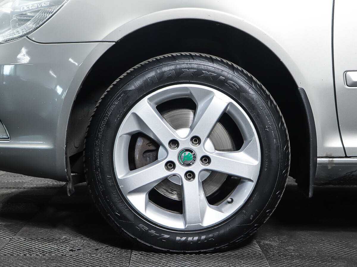 Skoda Octavia с пробегом — 2011 год. Фото: #21