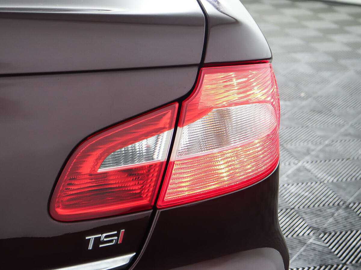 Skoda Superb с пробегом — 2010 год. Фото: #22