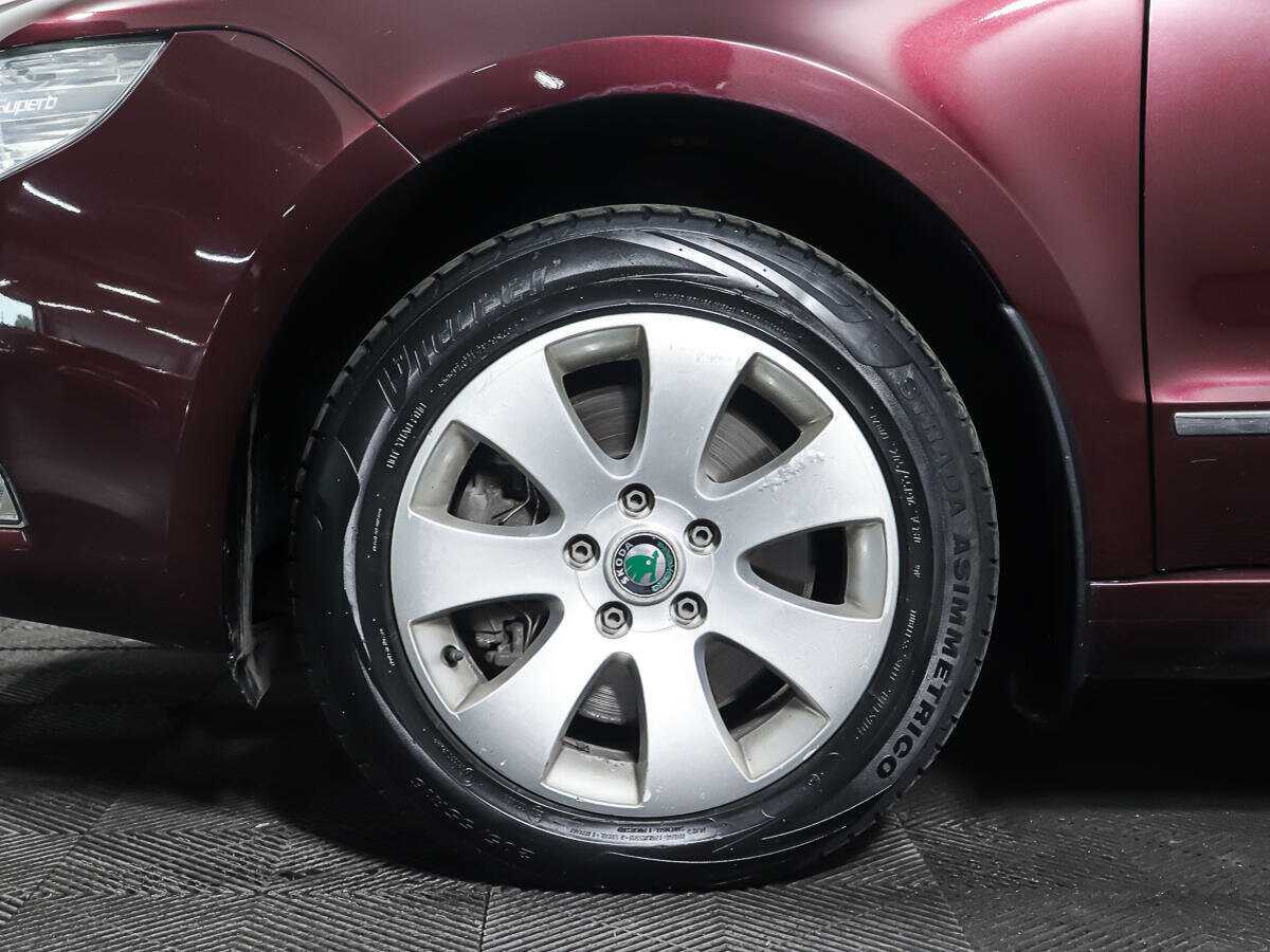 Skoda Superb с пробегом — 2010 год. Фото: #24