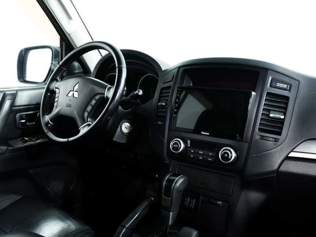 Mitsubishi Pajero с пробегом — 2011 год. Фото: #6