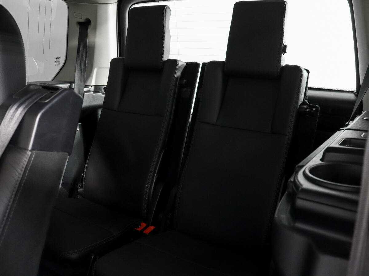 Land Rover Discovery с пробегом — 2011 год. Фото: #10