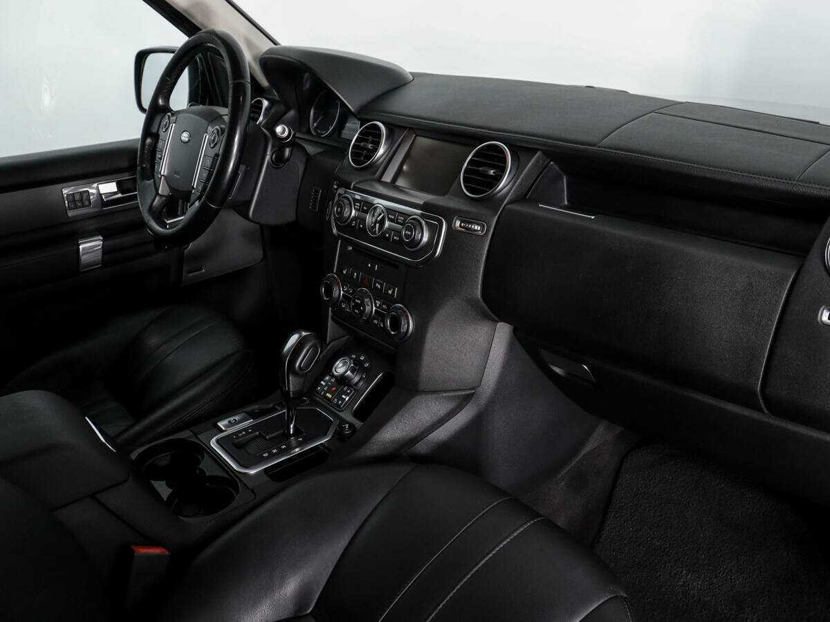 Land Rover Discovery с пробегом — 2011 год. Фото: #11