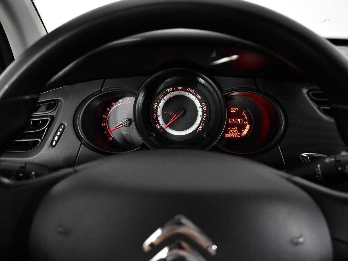 Citroen C3 с пробегом — 2010 год. Фото: #10