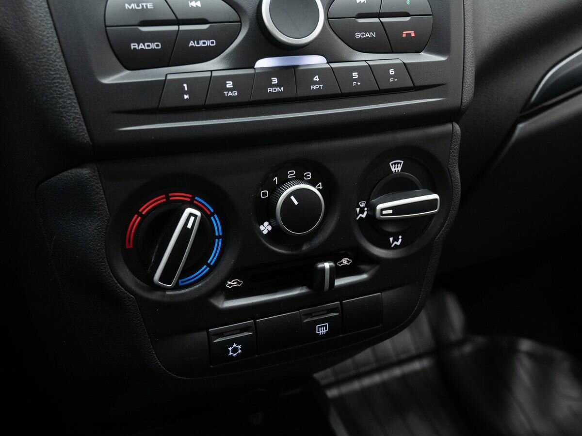 Lada (ВАЗ) Granta с пробегом — 2023 год. Фото: #18