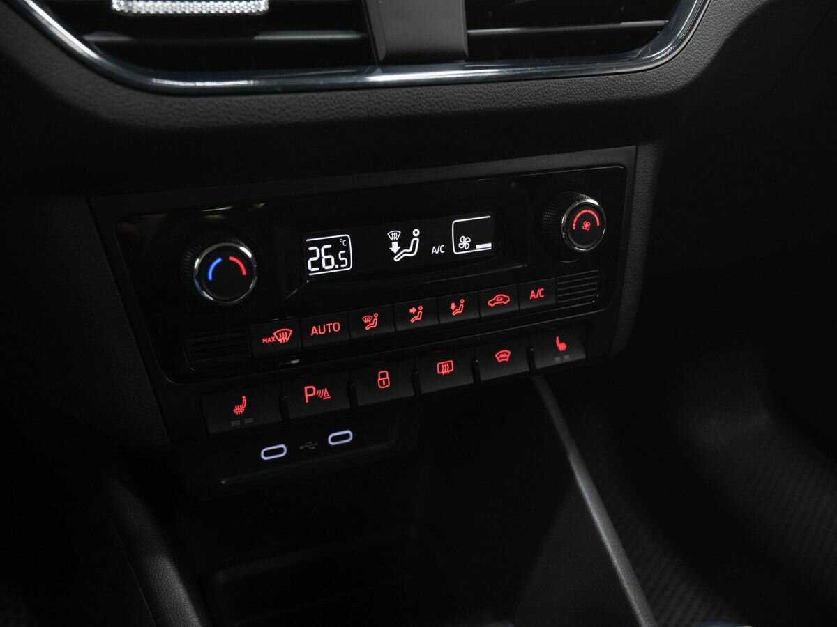 Volkswagen Polo с пробегом — 2021 год. Фото: #18