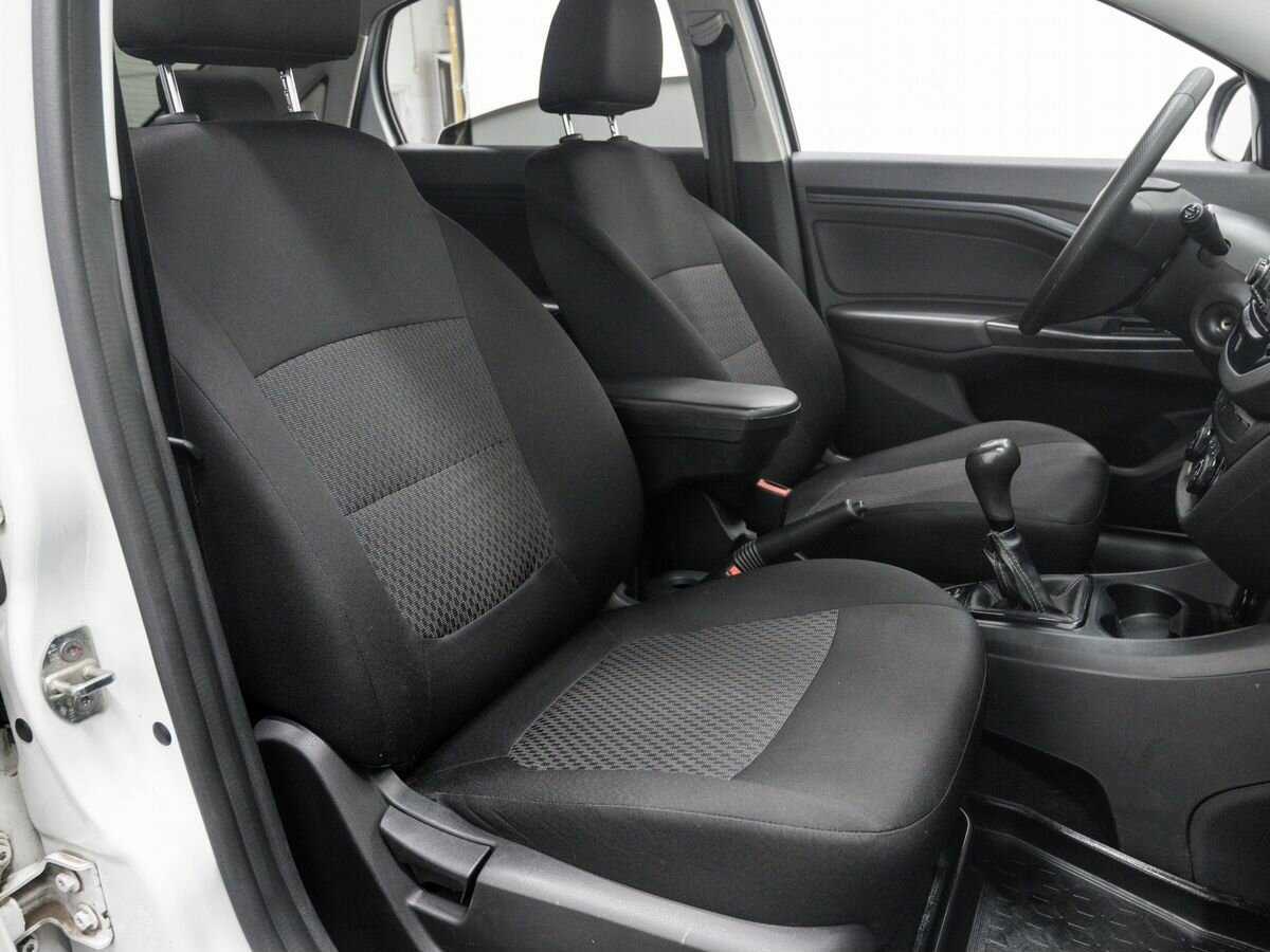 Lada (ВАЗ) Vesta с пробегом — 2019 год. Фото: #8